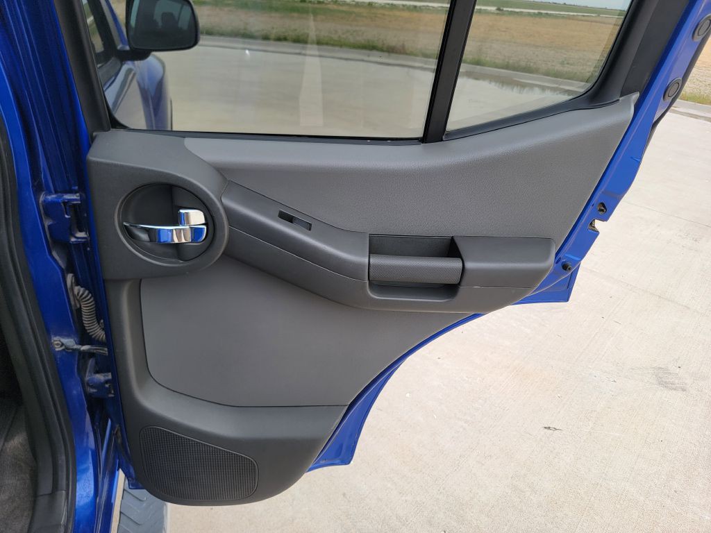 2012 Nissan Xterra Image 13