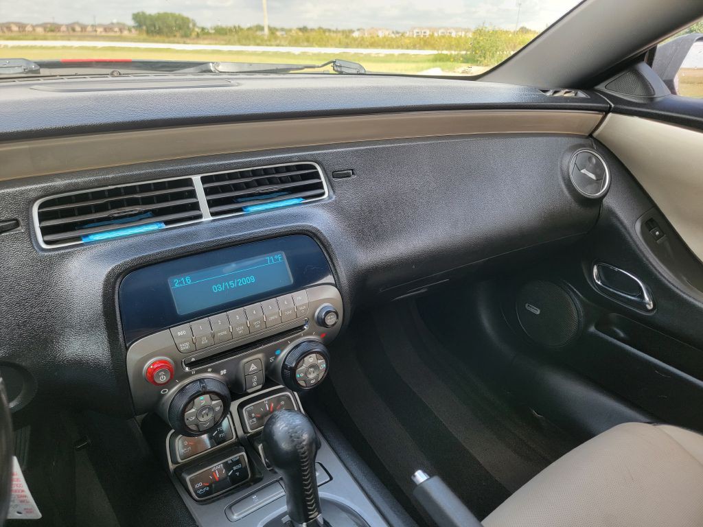 2010 Chevrolet Camaro Image 16