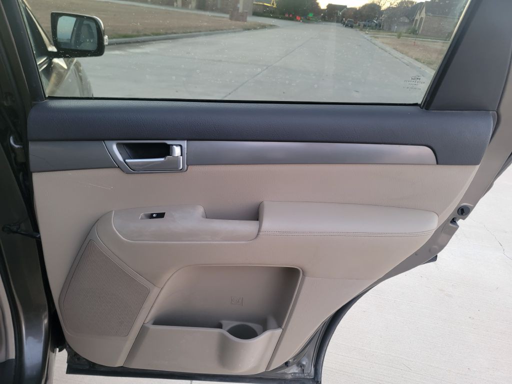 2009 Kia Borrego Image 14