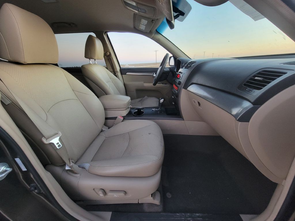 2009 Kia Borrego Image 15