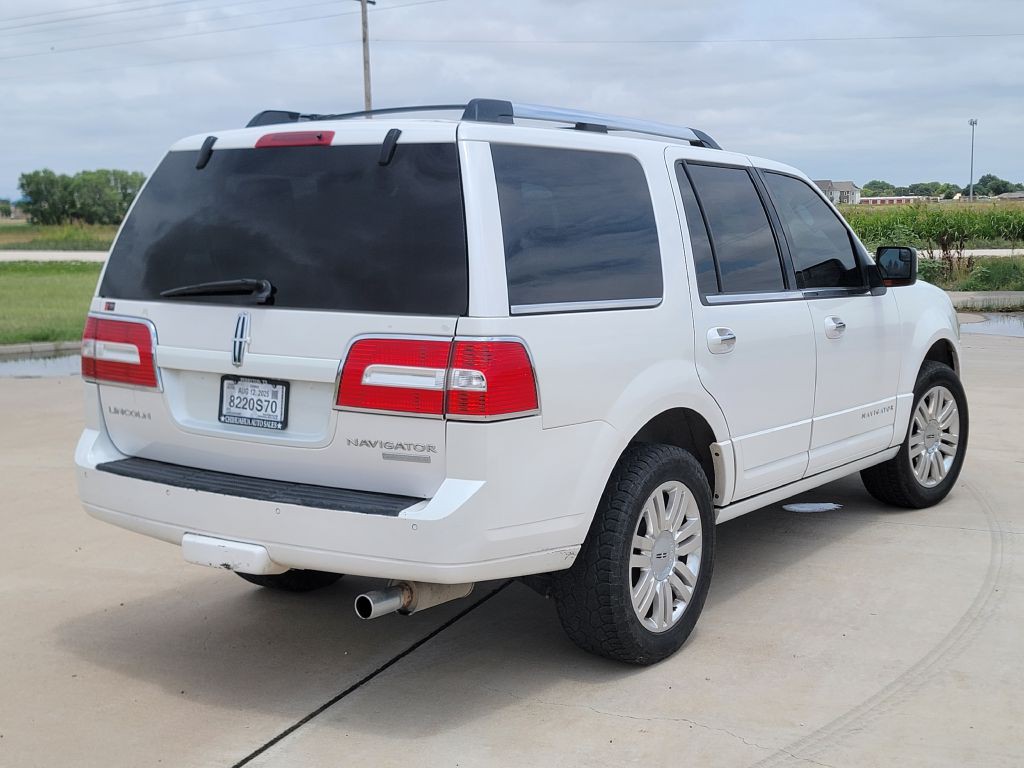2012 Lincoln Navigator Image 4