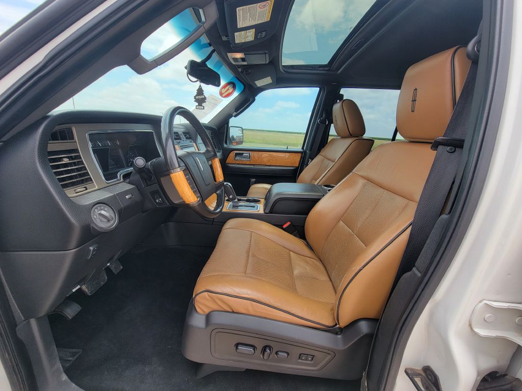 2012 Lincoln Navigator Image 7