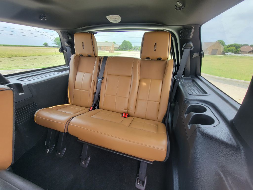 2012 Lincoln Navigator Image 11
