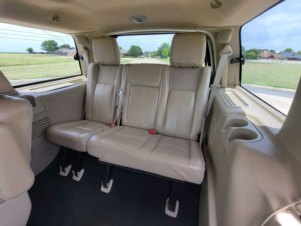 2016 Ford Expedition Image 11