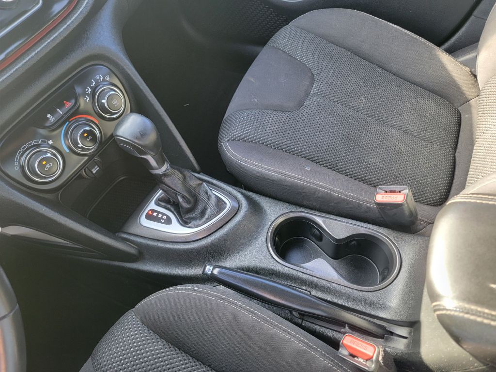 2015 Dodge Dart Image 20