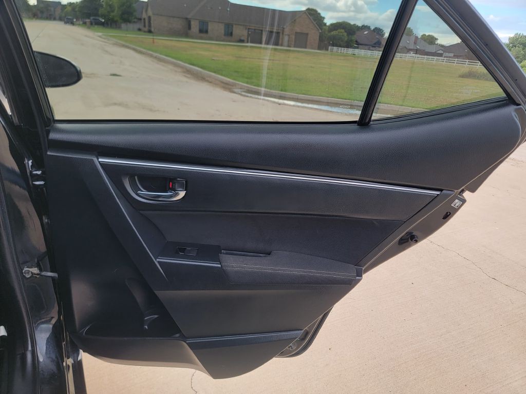 2019 Toyota Corolla Image 12