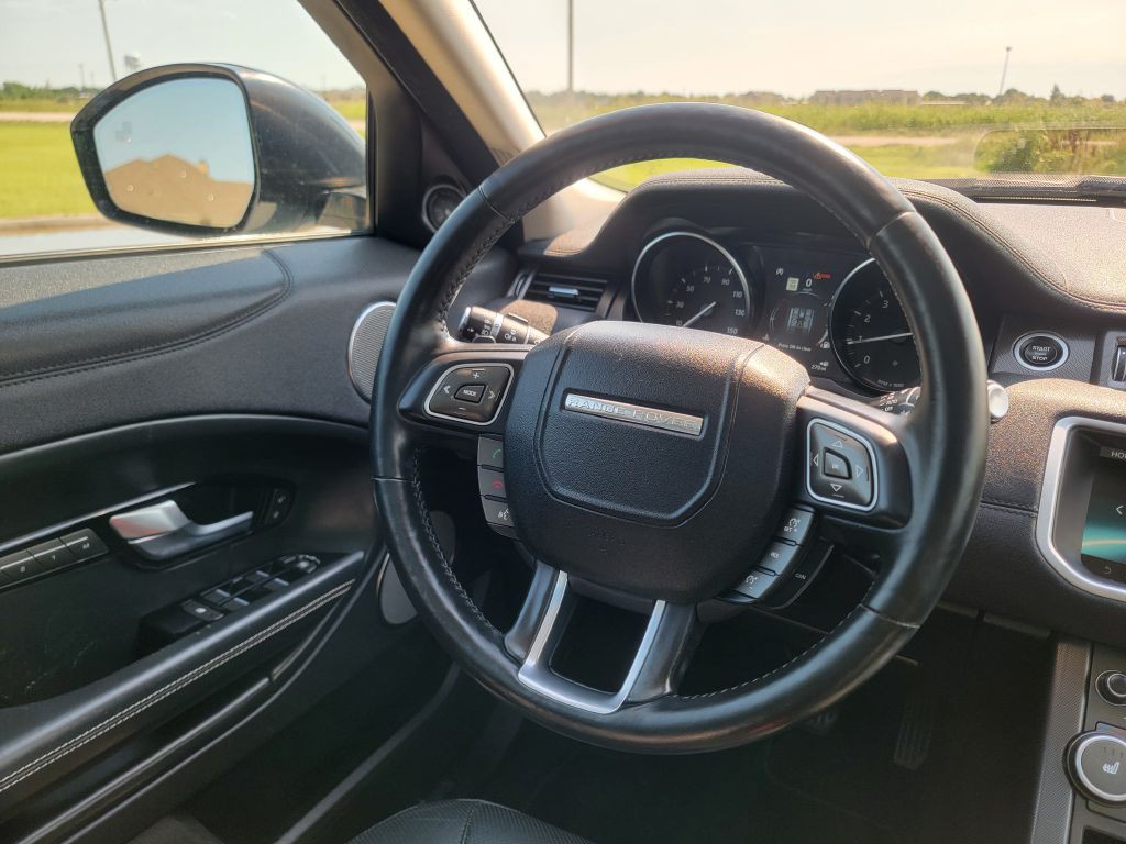 2018 Land Rover Range Rover Evoque Image 18