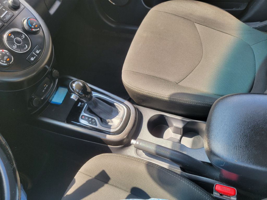 2013 Kia Soul Image 21