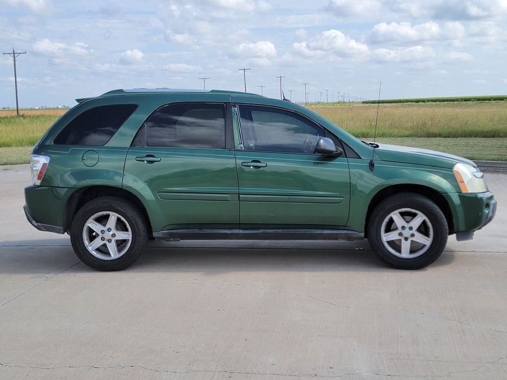 2005 Chevrolet Equinox Image 3
