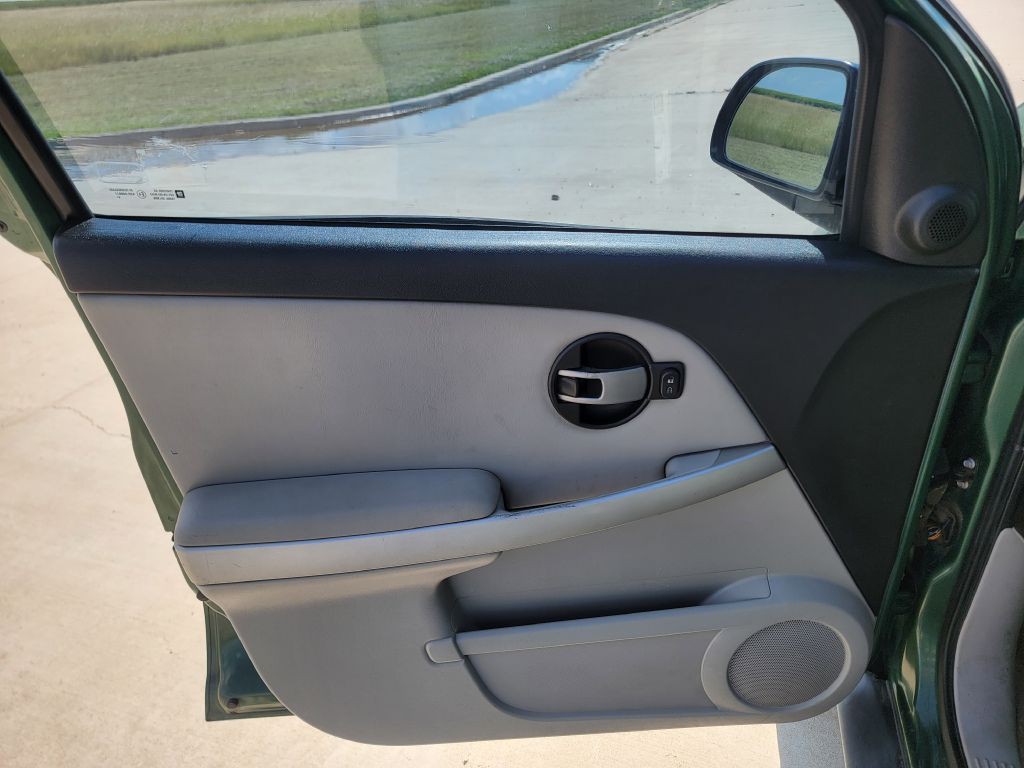 2005 Chevrolet Equinox Image 8