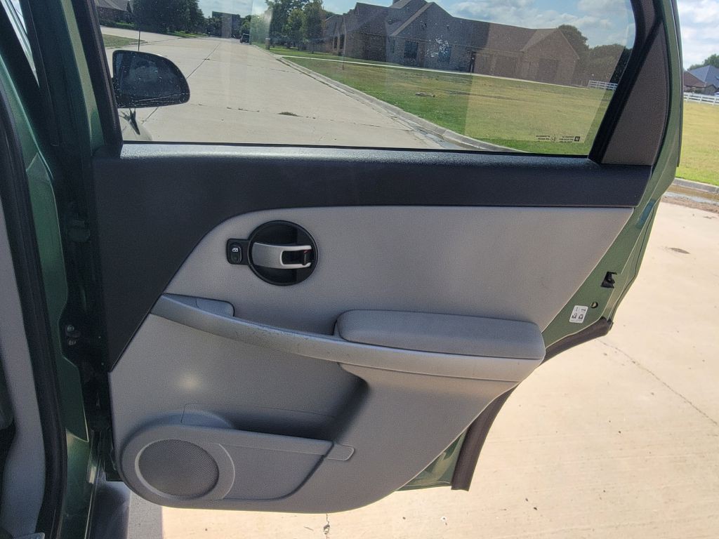 2005 Chevrolet Equinox Image 13