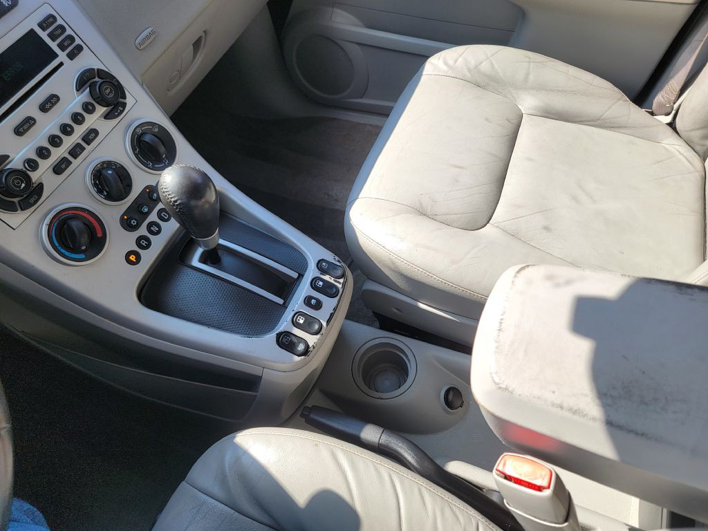 2005 Chevrolet Equinox Image 21