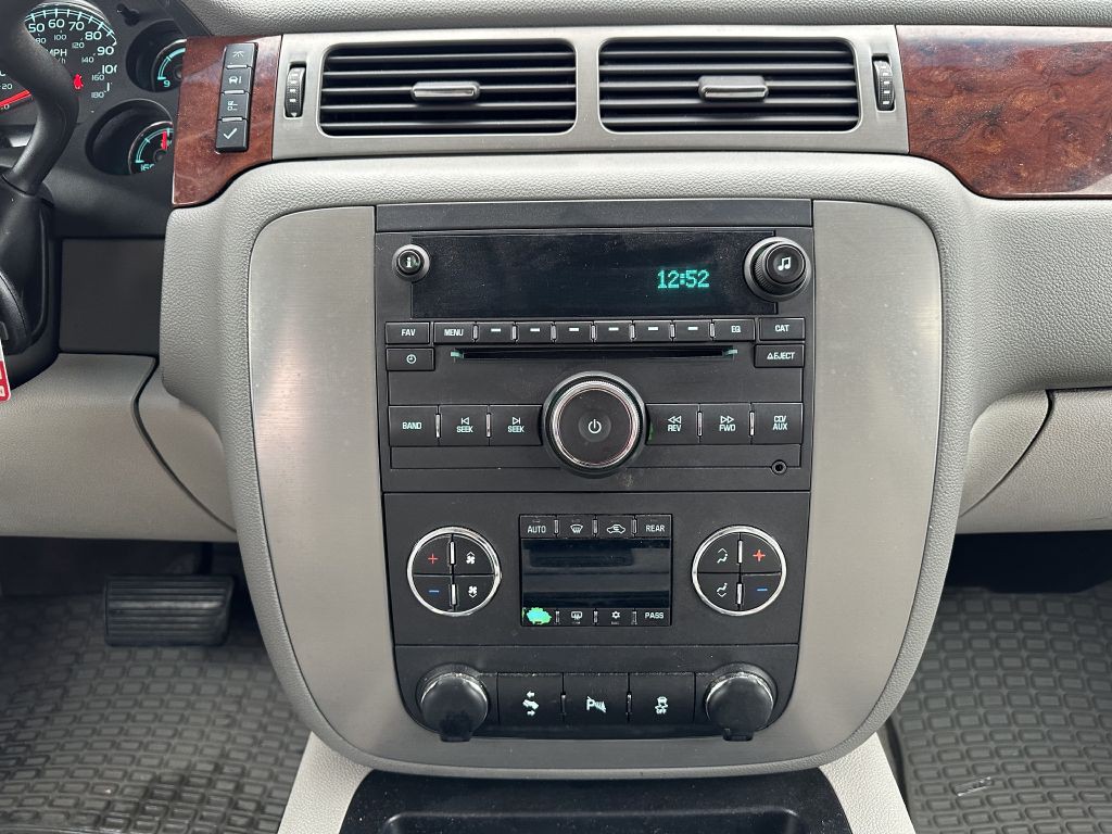 2012 GMC Yukon Image 16