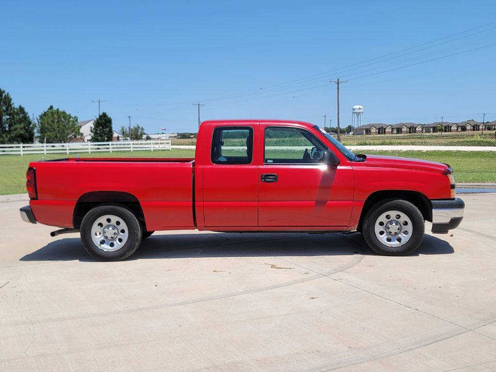 2006 Chevrolet Silverado 1500 Image 3