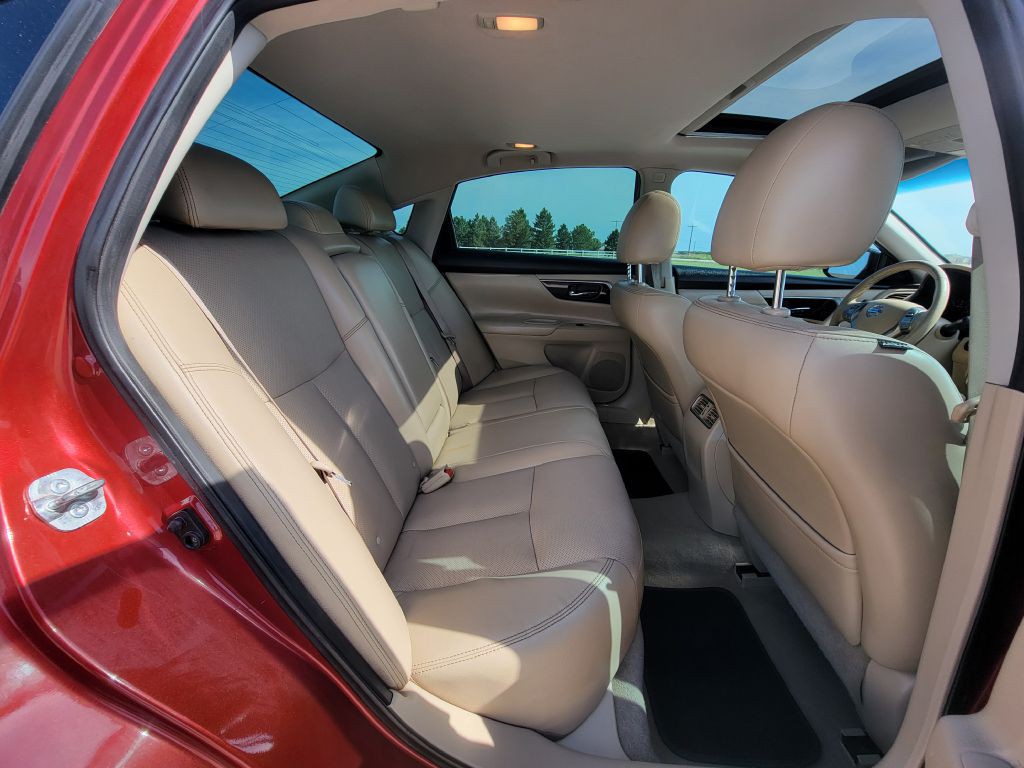 2014 Nissan Altima Image 11