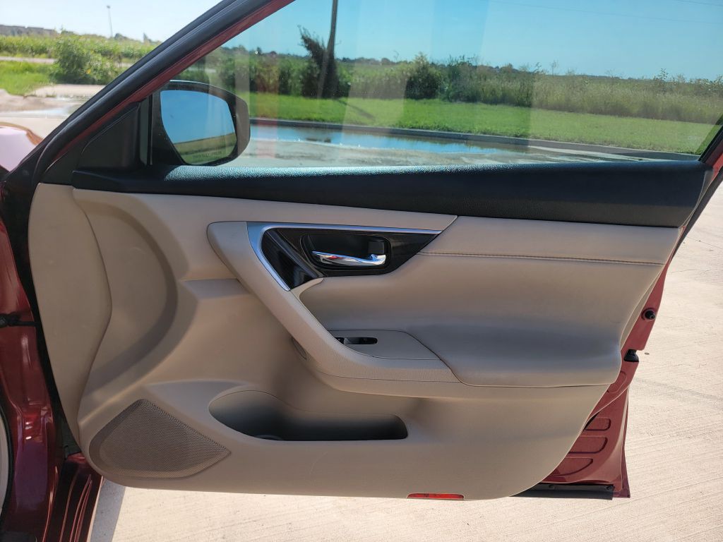 2014 Nissan Altima Image 14