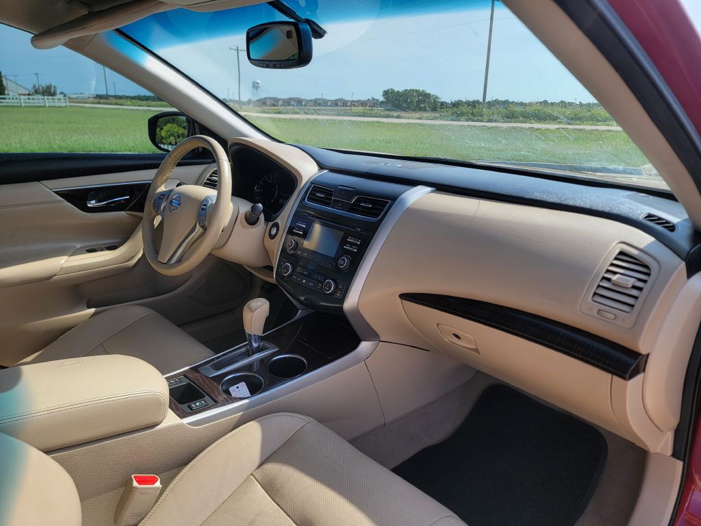 2014 Nissan Altima Image 15