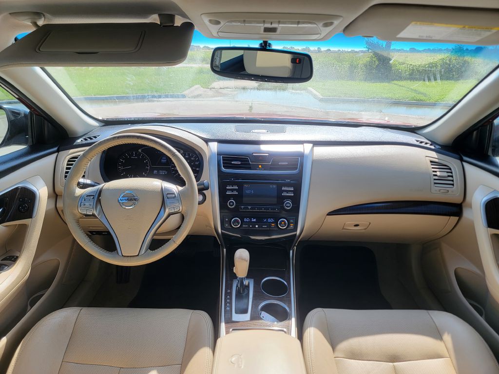 2014 Nissan Altima Image 16