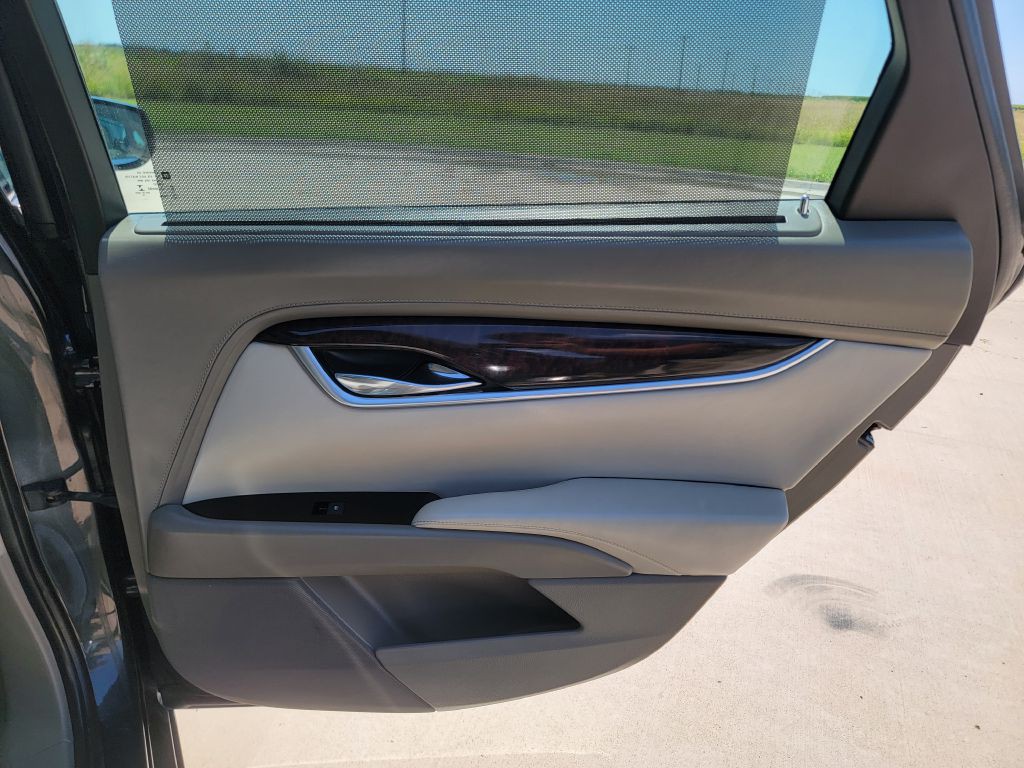 2013 Cadillac XTS Image 12