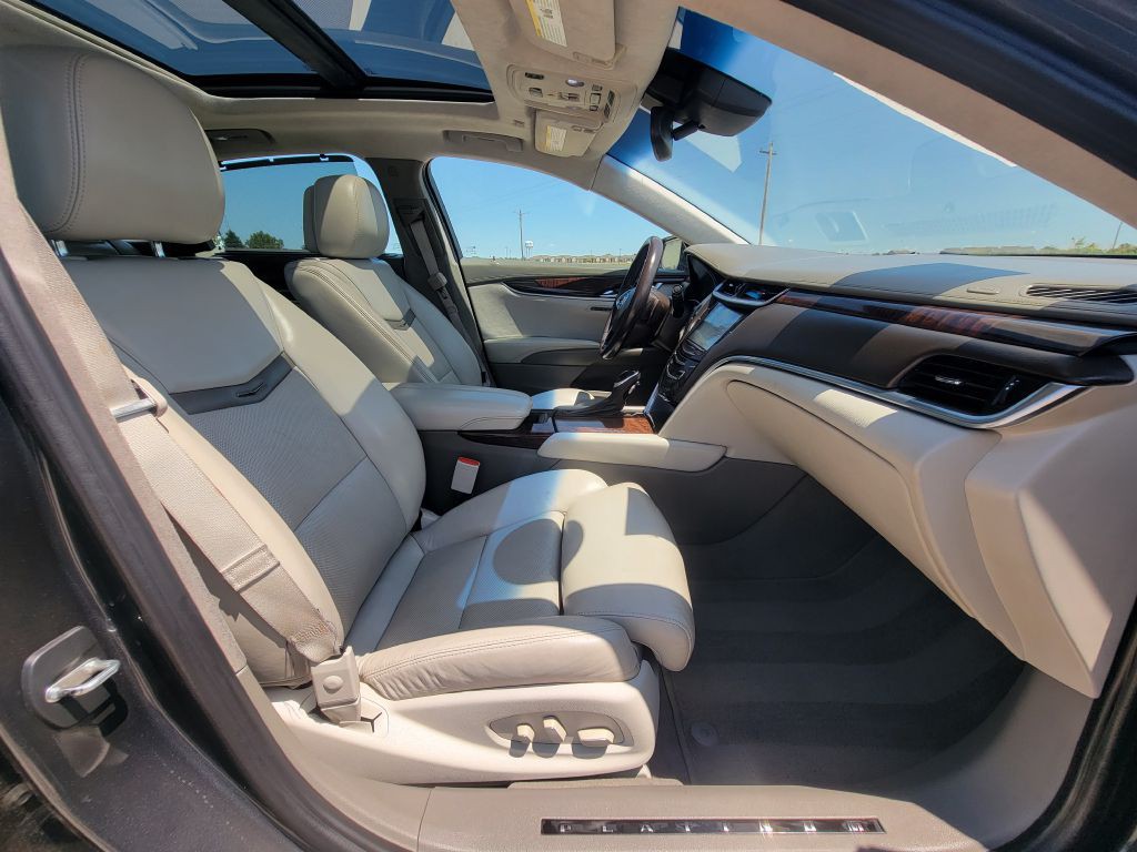 2013 Cadillac XTS Image 13