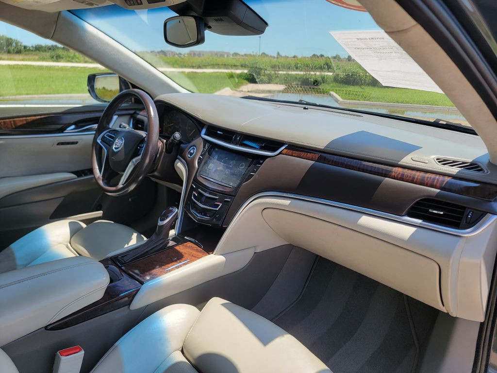 2013 Cadillac XTS Image 15
