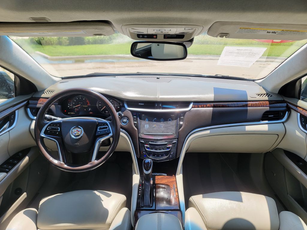 2013 Cadillac XTS Image 16