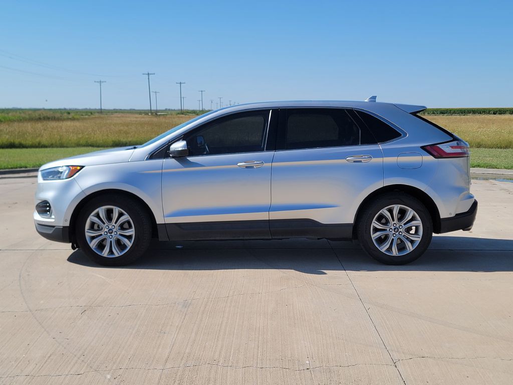 2019 Ford Edge Image 6