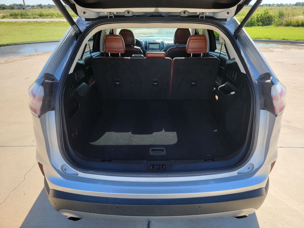 2019 Ford Edge Image 11