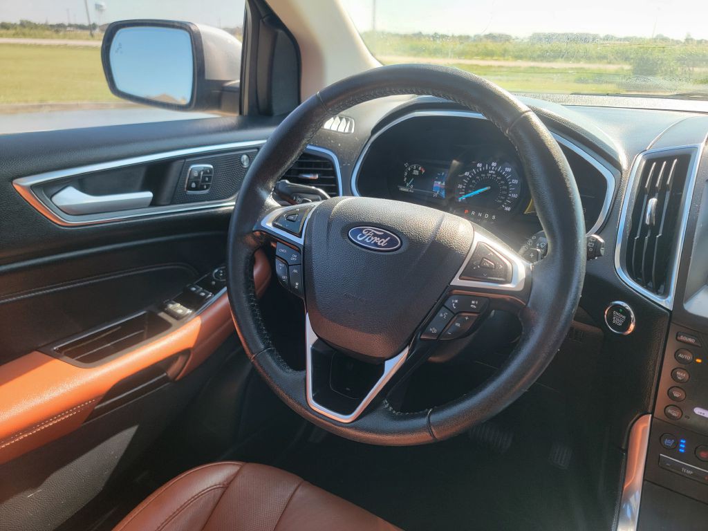 2019 Ford Edge Image 18