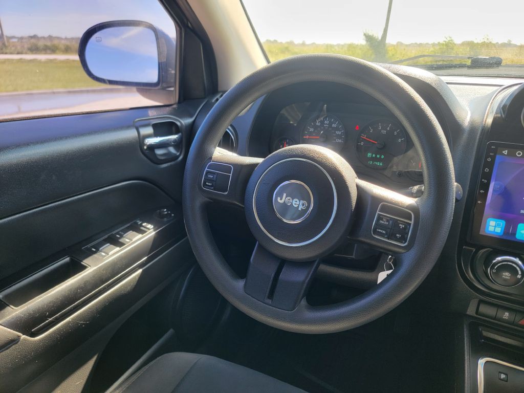2012 Jeep Compass Image 18