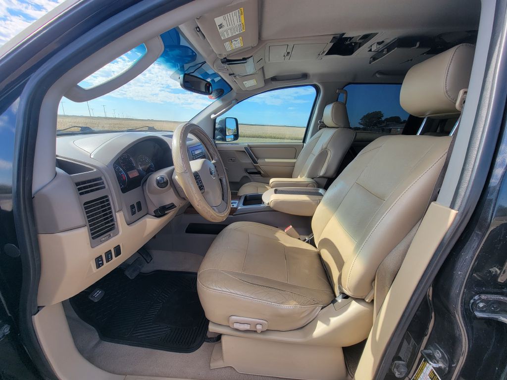 2008 Nissan Titan Image 7