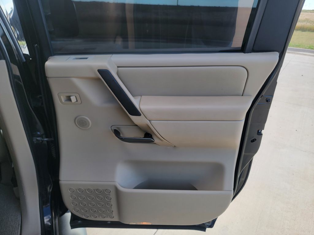 2008 Nissan Titan Image 12