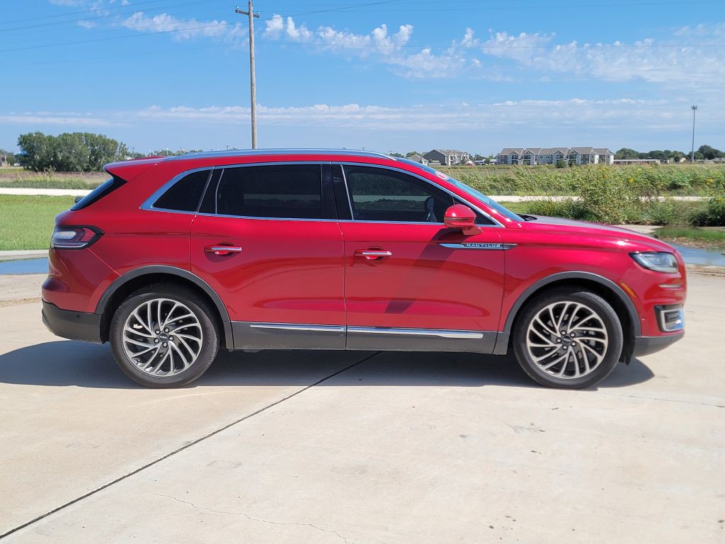 2020 Lincoln Nautilus Image 3