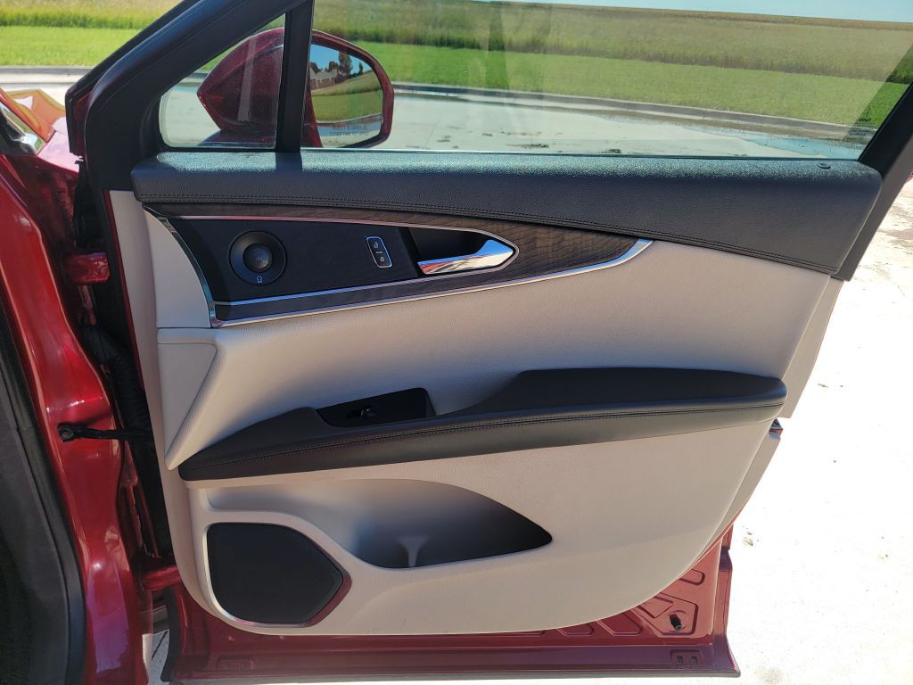 2020 Lincoln Nautilus Image 15