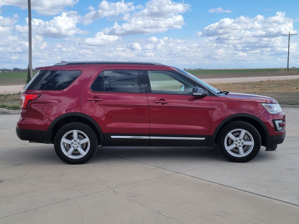 2016 Ford Explorer Image 3