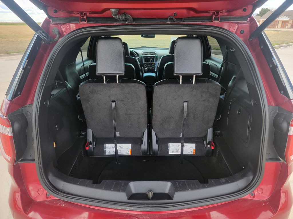 2016 Ford Explorer Image 12