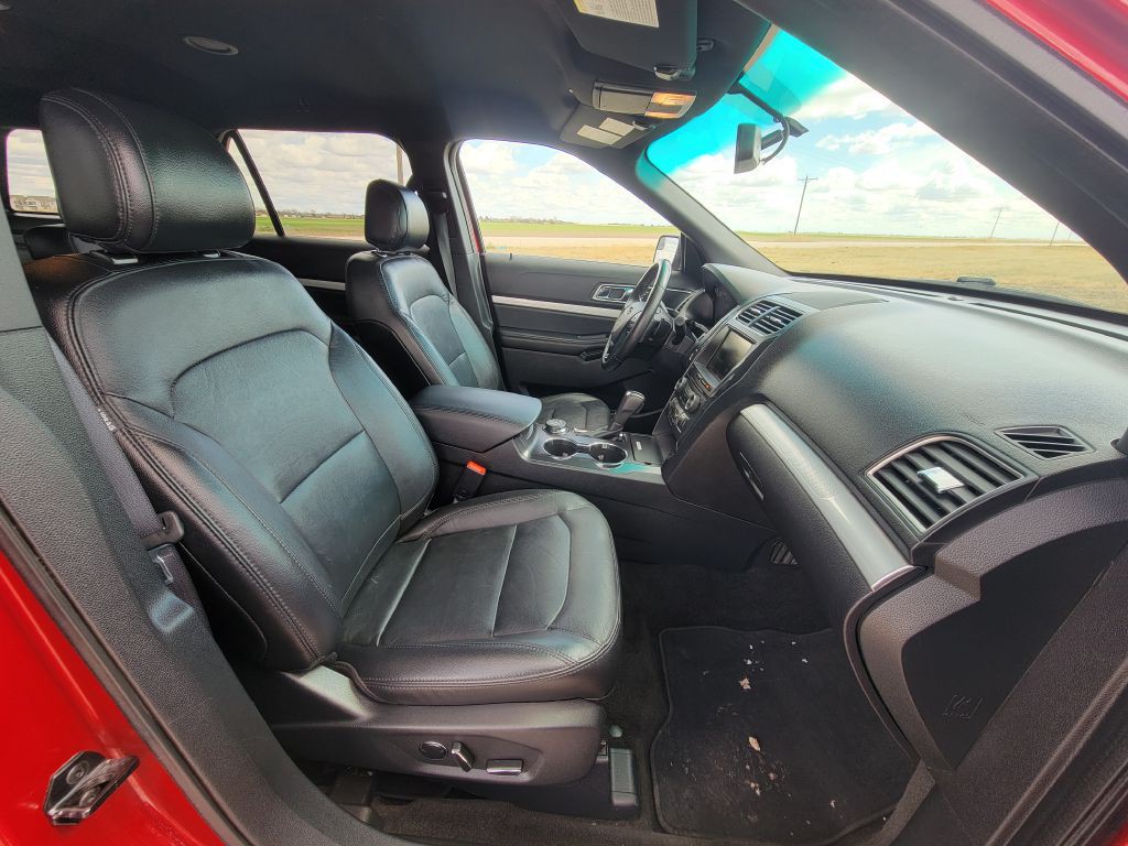 2016 Ford Explorer Image 15
