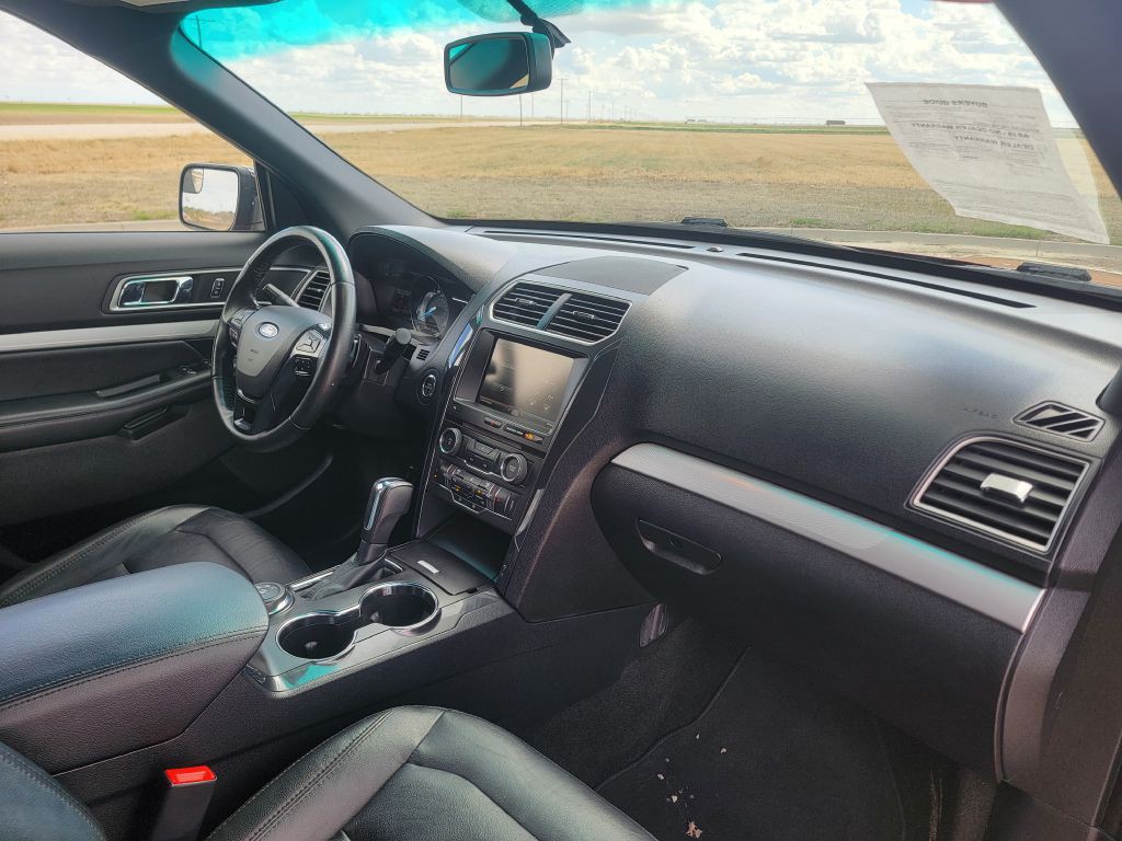 2016 Ford Explorer Image 17