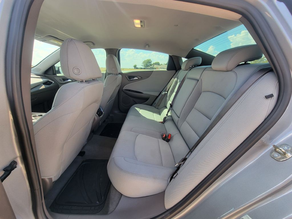 2023 Chevrolet Malibu Image 9