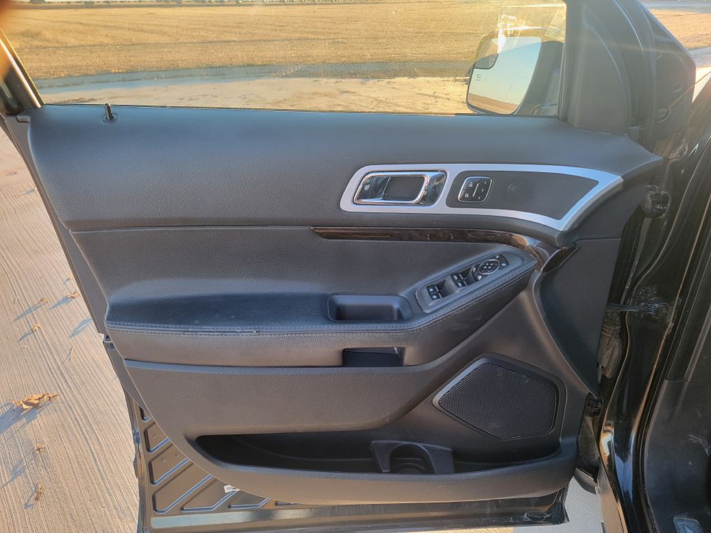 2014 Ford Explorer Image 8