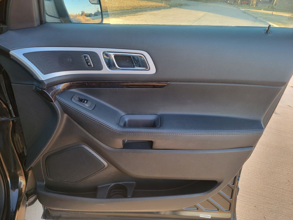 2014 Ford Explorer Image 16
