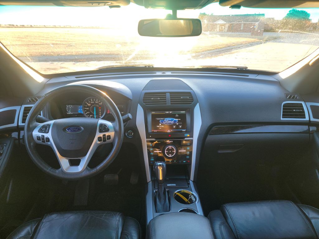 2014 Ford Explorer Image 18