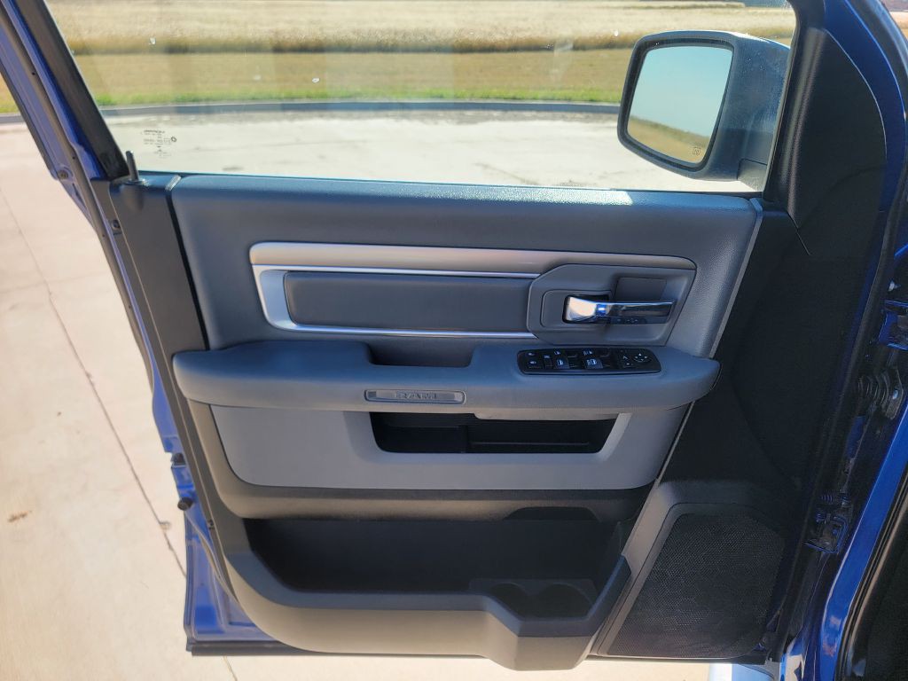 2017 RAM 1500 Image 8