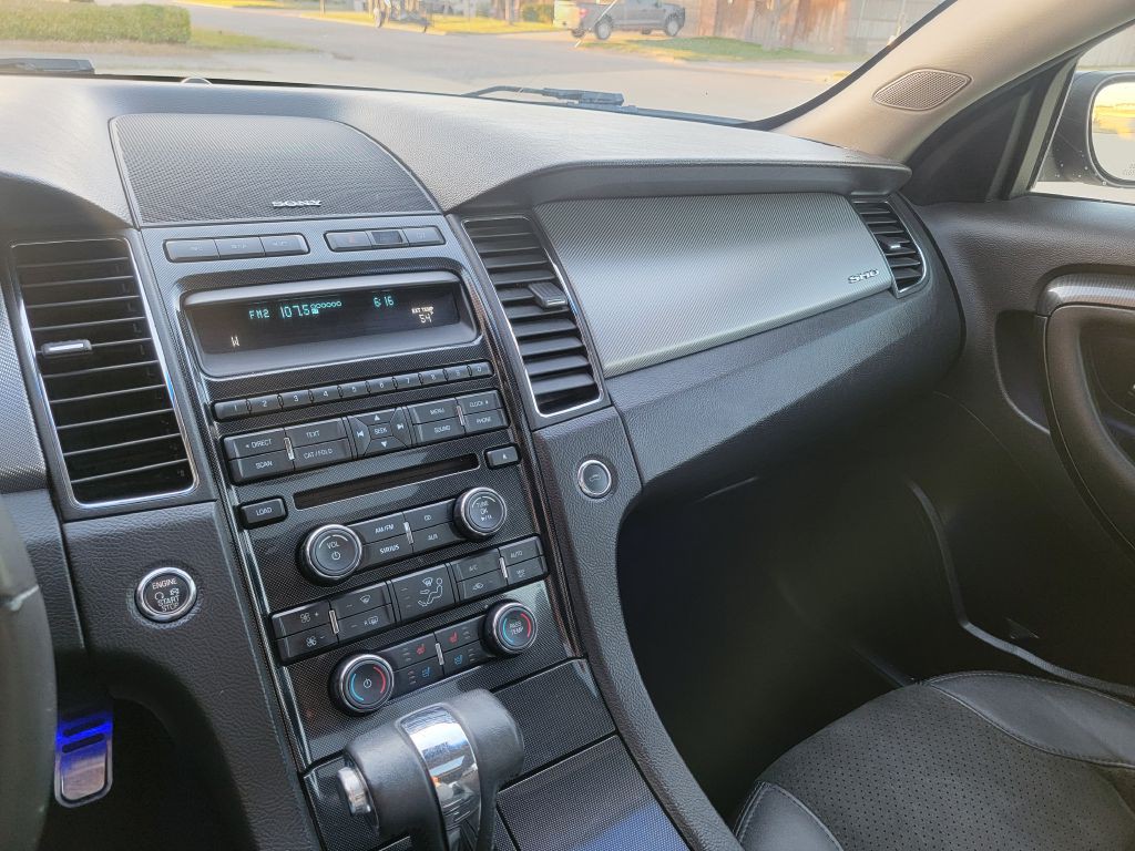2011 Ford Taurus Image 19