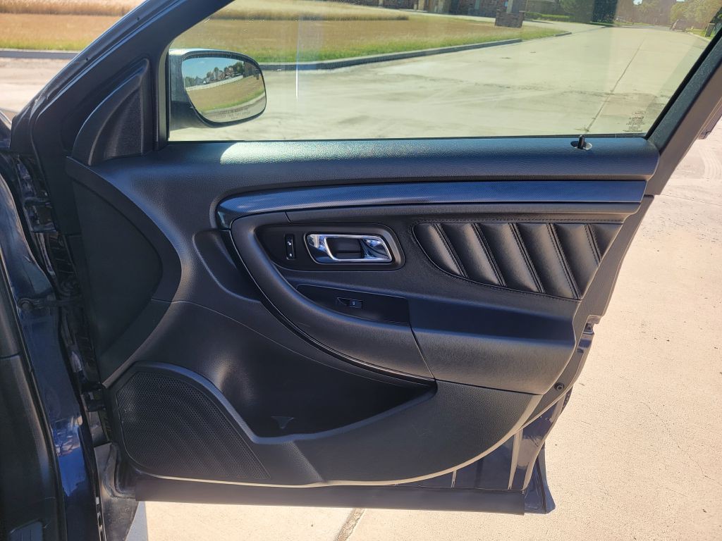 2011 Ford Taurus Image 14