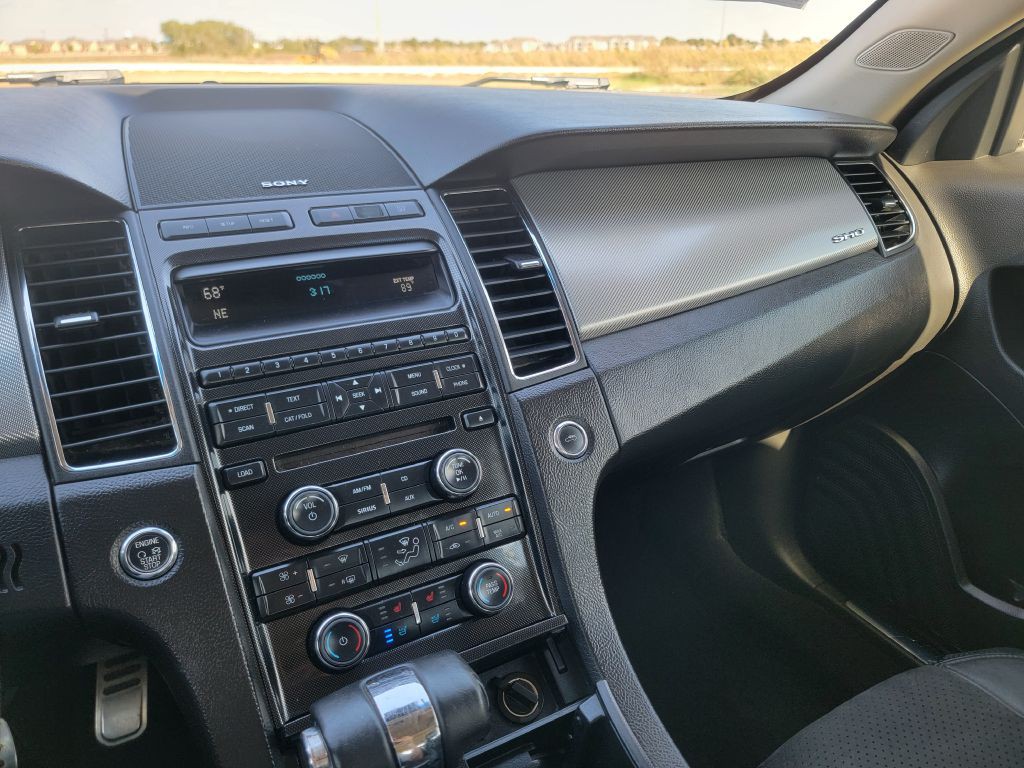 2011 Ford Taurus Image 19