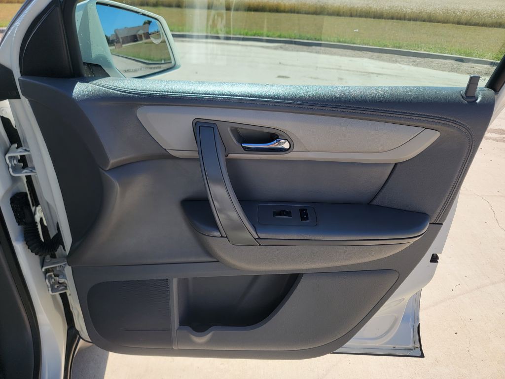 2014 Chevrolet Traverse Image 16