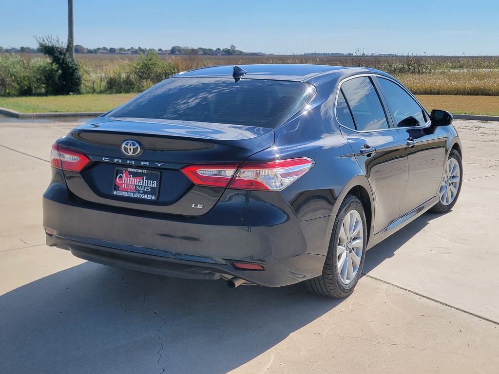 2019 Toyota Camry Image 4