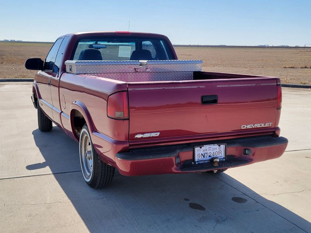 1998 Chevrolet S10 Image 5