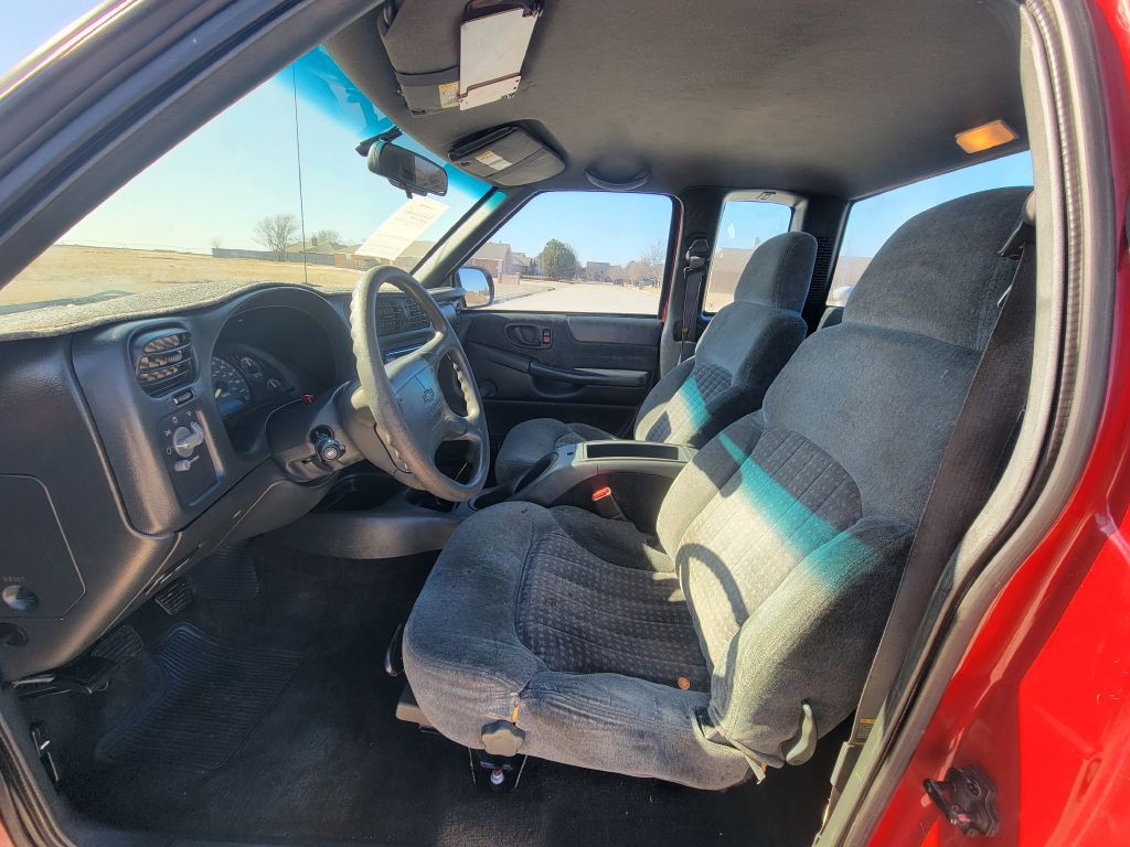 1998 Chevrolet S10 Image 7